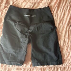 Alphalete amplify biker shorts